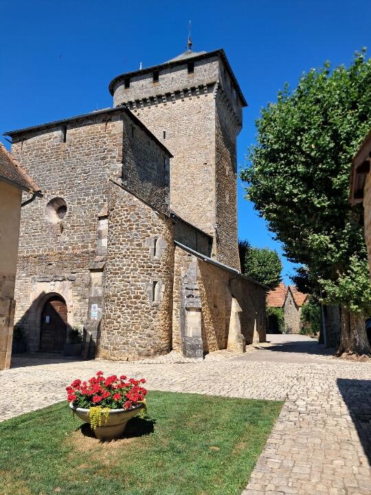 L'église fortifiée